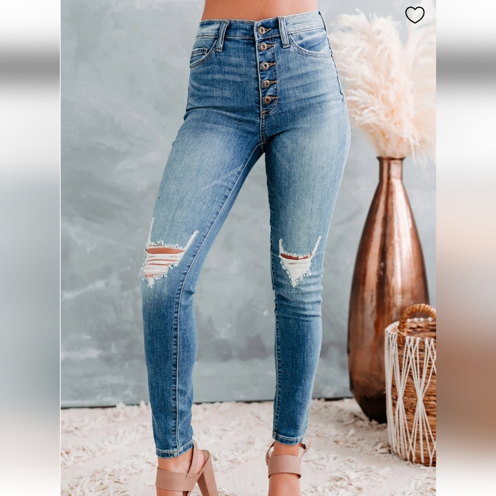 Sneak Peek High Rise 5 Button Fly Distressed Skinny Jeans Size 7/28